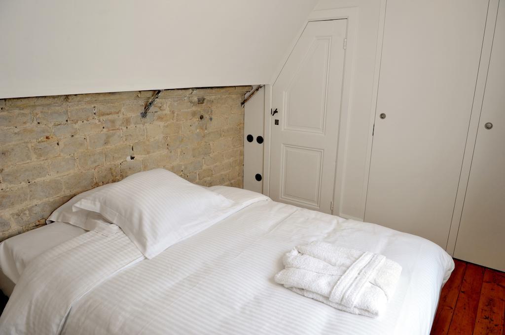 Guesthouse Bernardin Αμβέρσα Δωμάτιο φωτογραφία