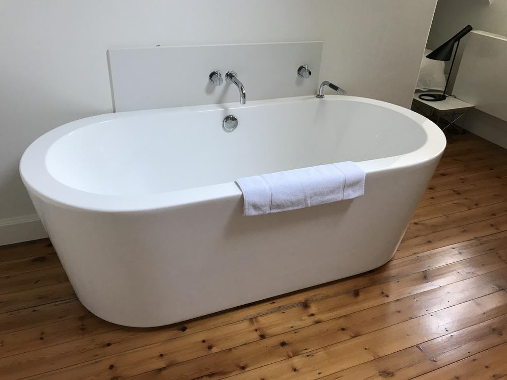 Guesthouse Bernardin Αμβέρσα Εξωτερικό φωτογραφία